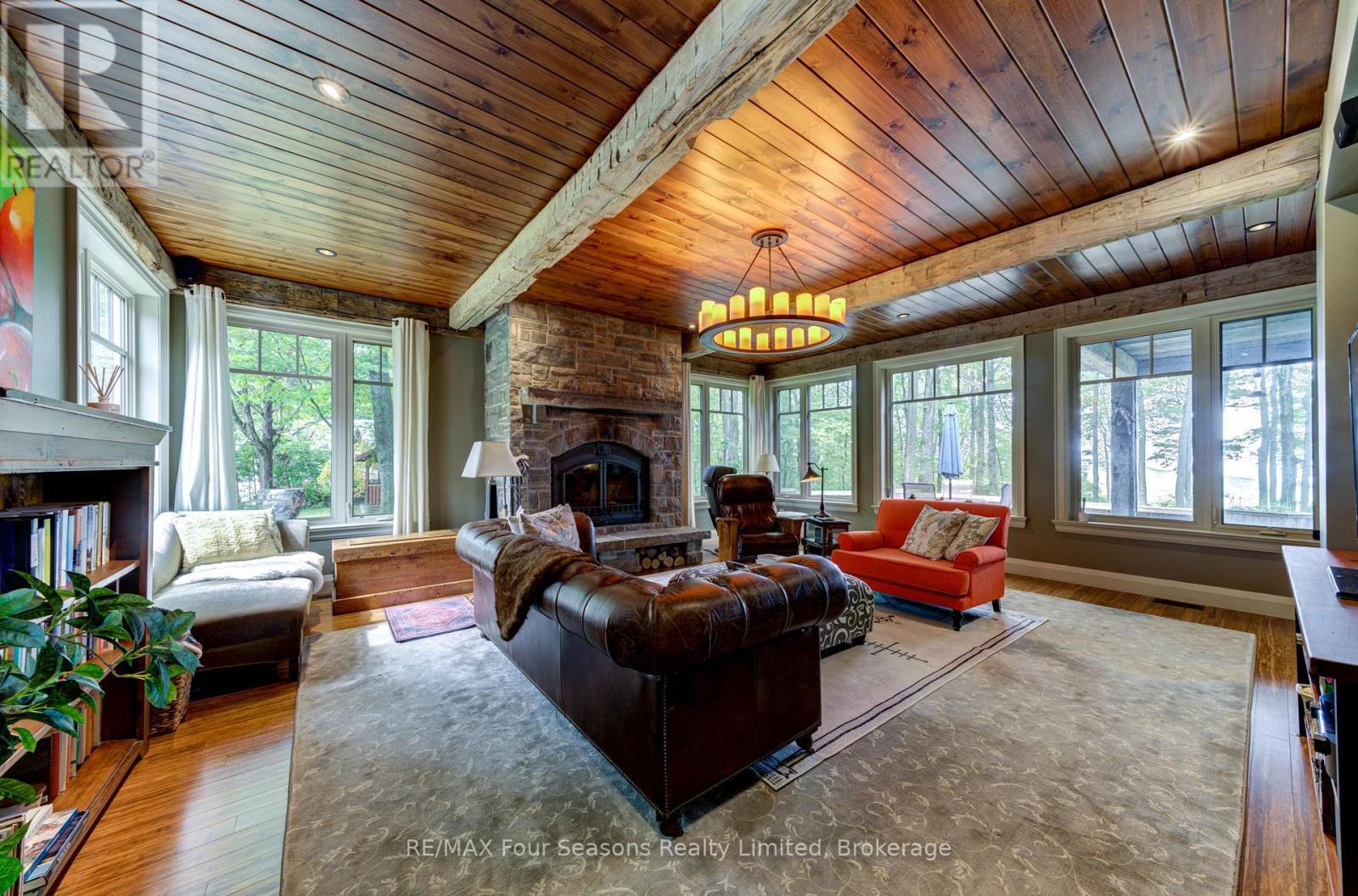 177 Osprey Heights, Grey Highlands, Ontario  N0C 1M0 - Photo 9 - X12383249
