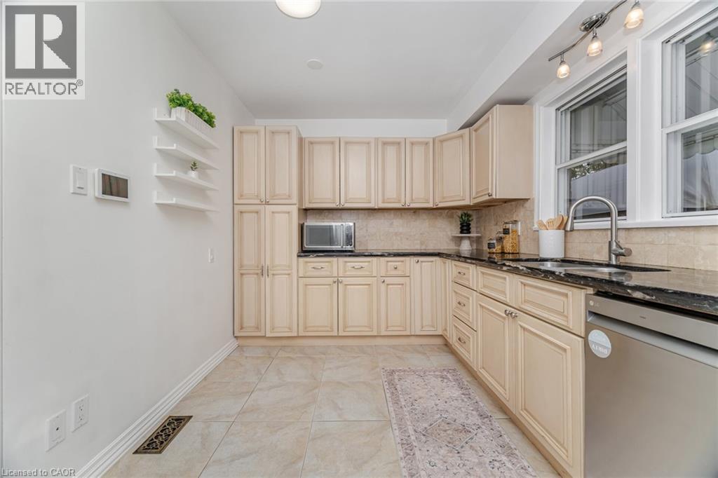 2295 Barclay Road, Burlington, Ontario  L7R 2B7 - Photo 16 - 40765834