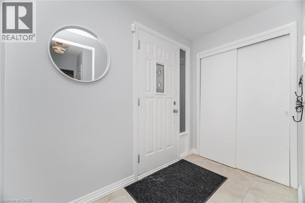 2295 Barclay Road, Burlington, Ontario  L7R 2B7 - Photo 6 - 40765834