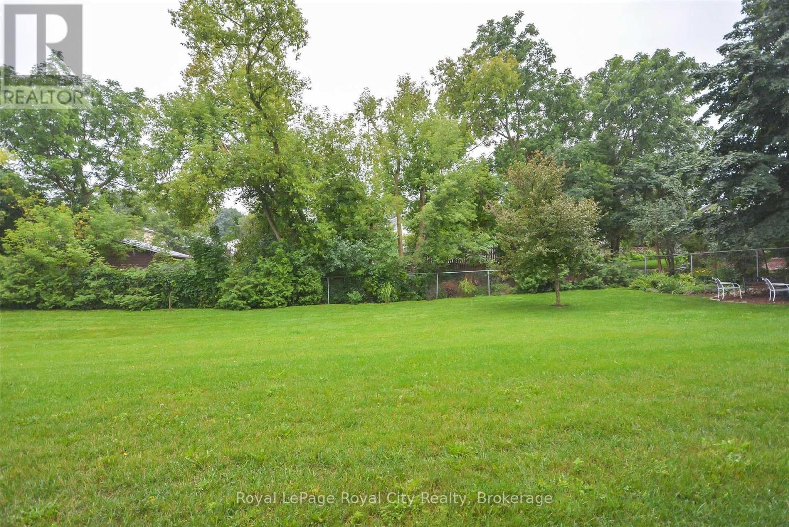 403 - 105 Bagot Street, Guelph, Ontario  N1H 8H4 - Photo 33 - X12383350