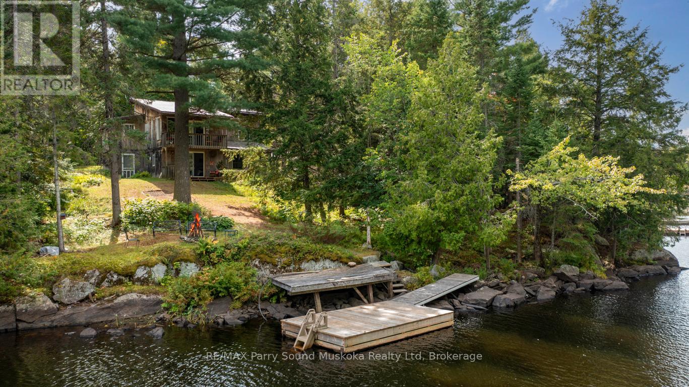 252 Dunchurch Estates Road, Whitestone, Ontario  P0A 1G0 - Photo 1 - X12383449