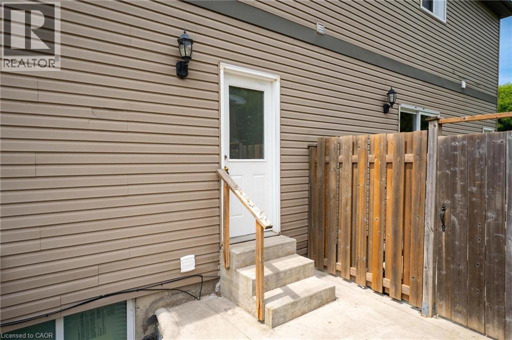 120 Jansen Avenue, Kitchener, Ontario  N2A 2L7 - Photo 6 - 40766162