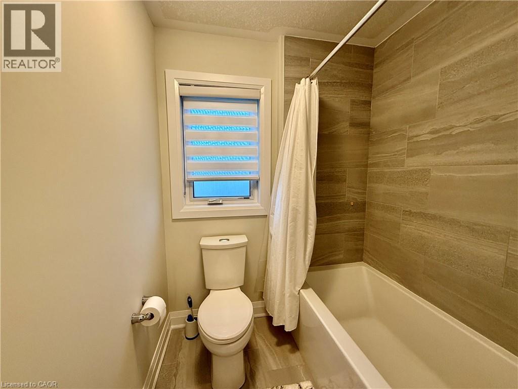 296 Chokecherry Crescent Crescent, Waterloo, Ontario  N2V 0H1 - Photo 35 - 40766572