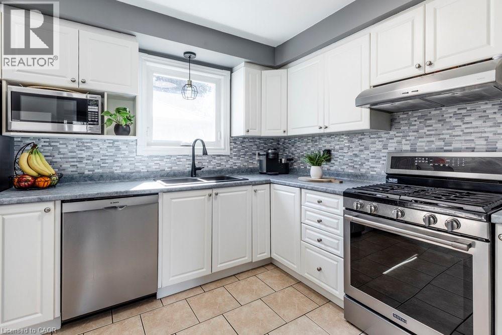 2228 Middlesmoor Crescent, Burlington, Ontario  L7P 3X5 - Photo 7 - 40766455