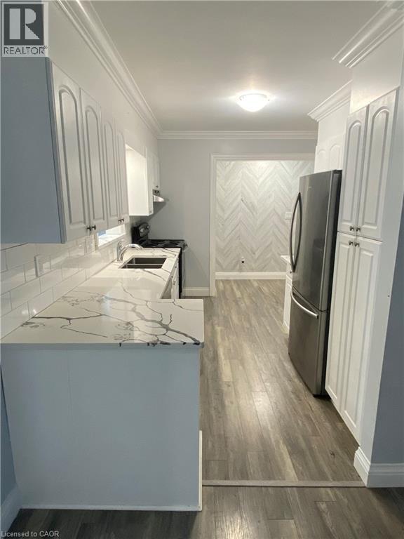 40 Kerman Avenue, Grimsby, Ontario  L3M 3W5 - Photo 8 - 40766460