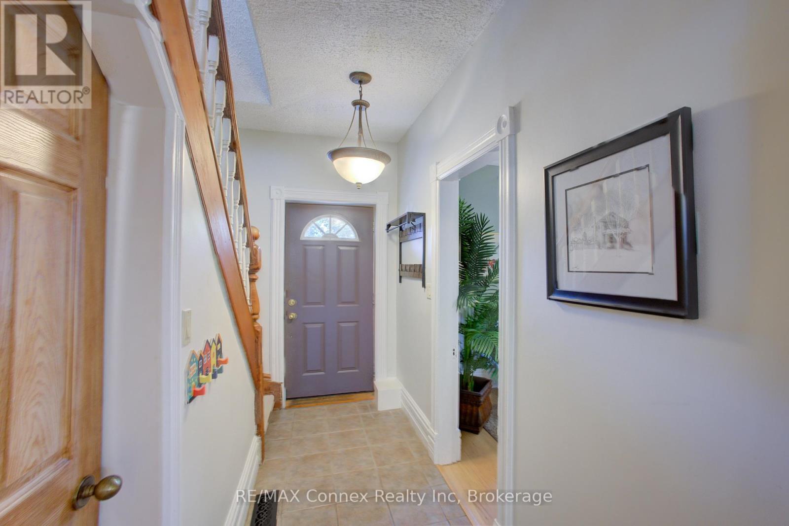 120 Harris Street, Guelph, Ontario  N1E 5T1 - Photo 8 - X12383778
