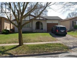 328 THE COUNTRY Way, Kitchener, Ontario