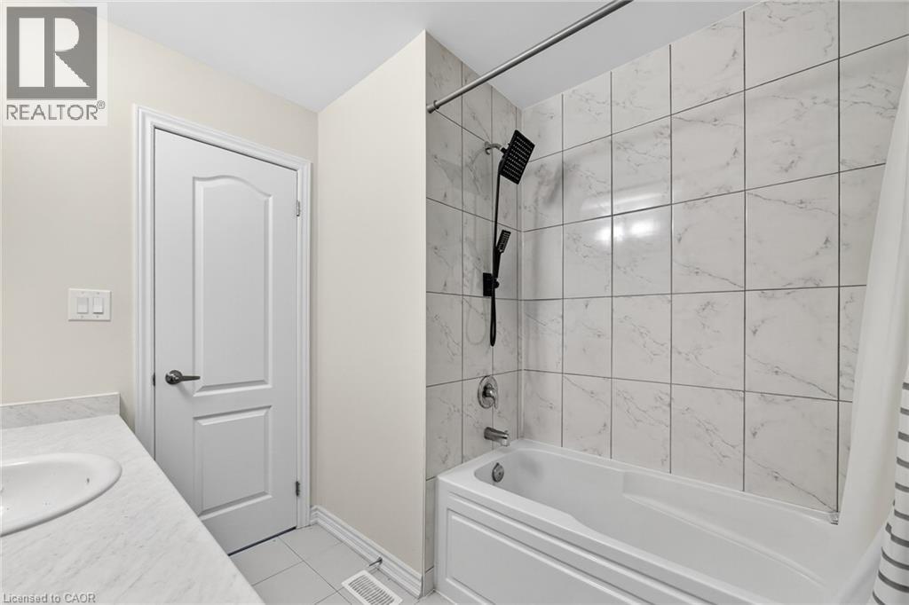 49 Sugar May Avenue, Thorold, Ontario  L2V 0L3 - Photo 27 - 40766011