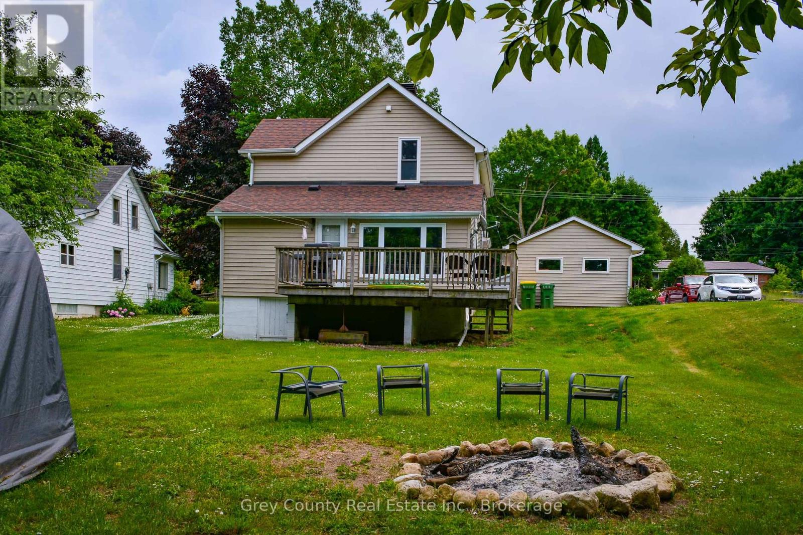 124 Lorne Street, Grey Highlands, Ontario  N0C 1H0 - Photo 38 - X12384426