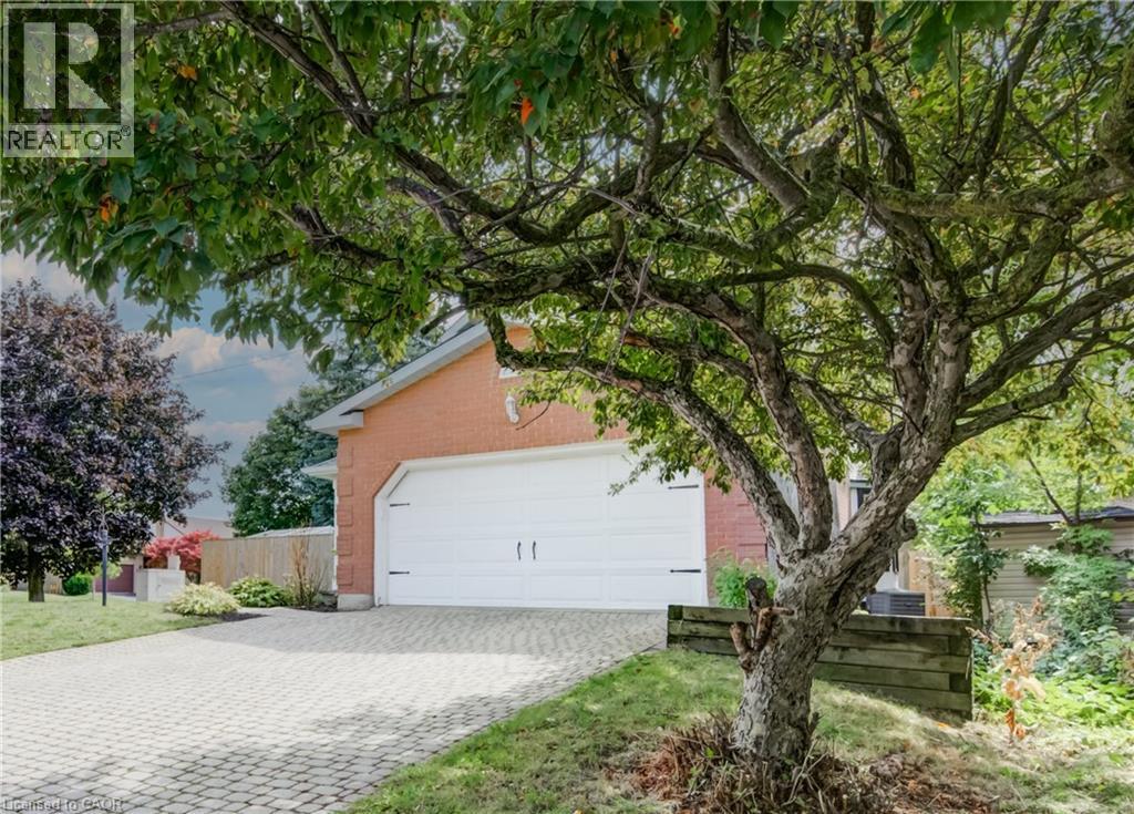 3 Westview Crescent, Kitchener, Ontario  N2N 2V7 - Photo 3 - 40766482