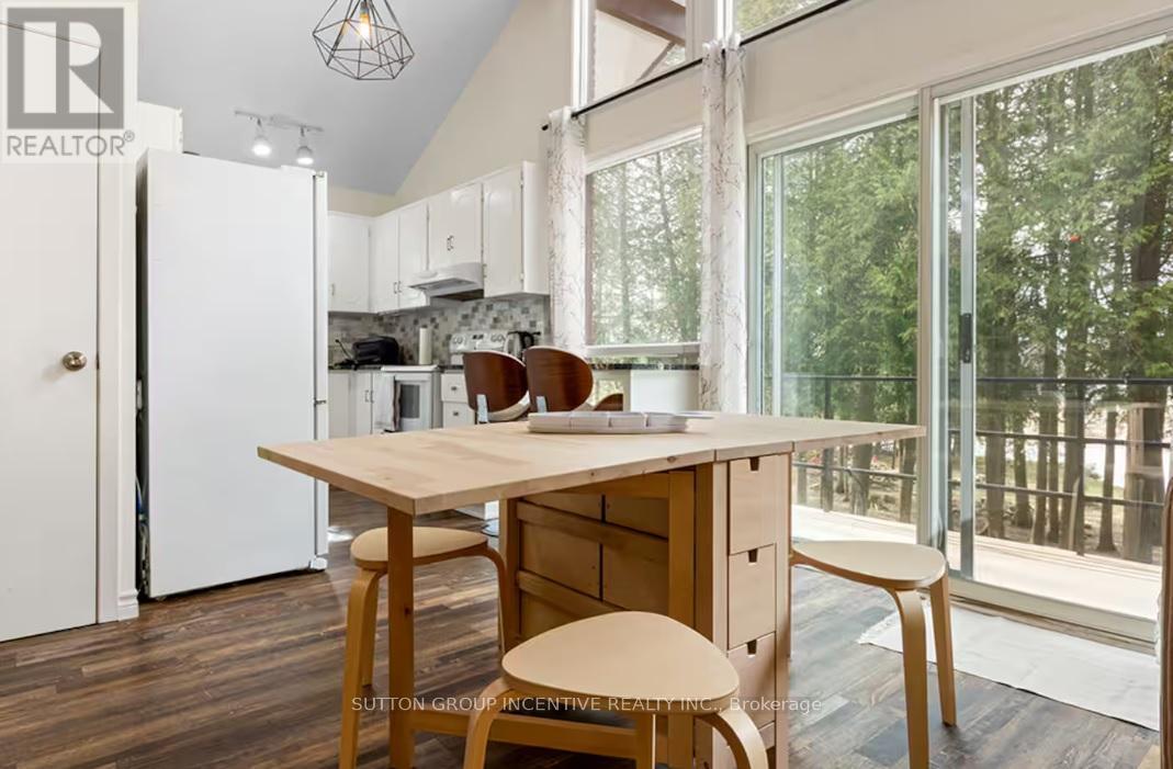 222 Wiles Lane, Grey Highlands, Ontario  N0C 1E0 - Photo 4 - X12373776