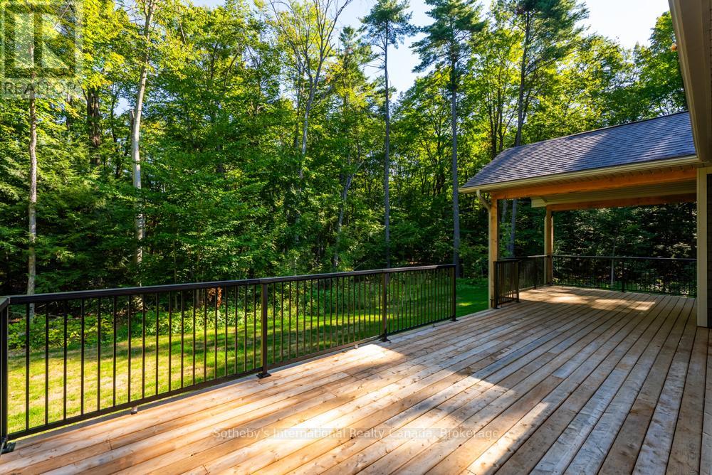 1030 Xavier Street, Gravenhurst, Ontario  P0E 1G0 - Photo 34 - X12385624