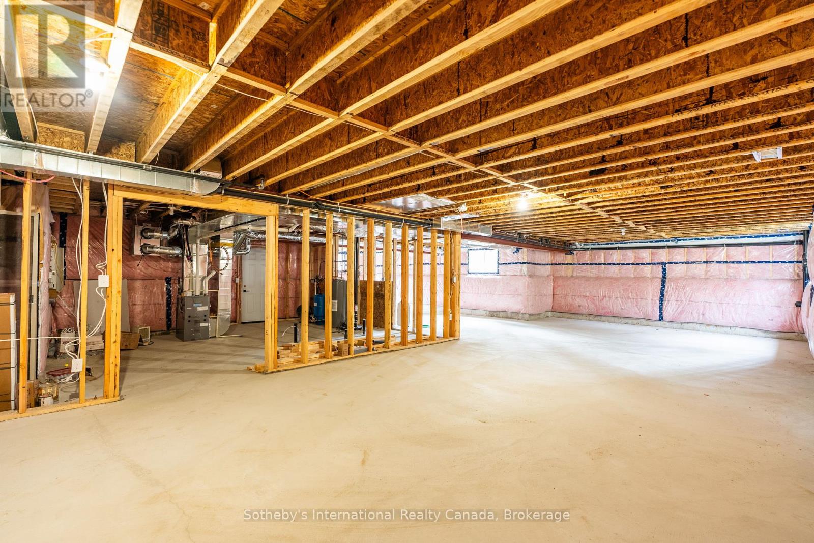 1030 Xavier Street, Gravenhurst, Ontario  P0E 1G0 - Photo 45 - X12385624