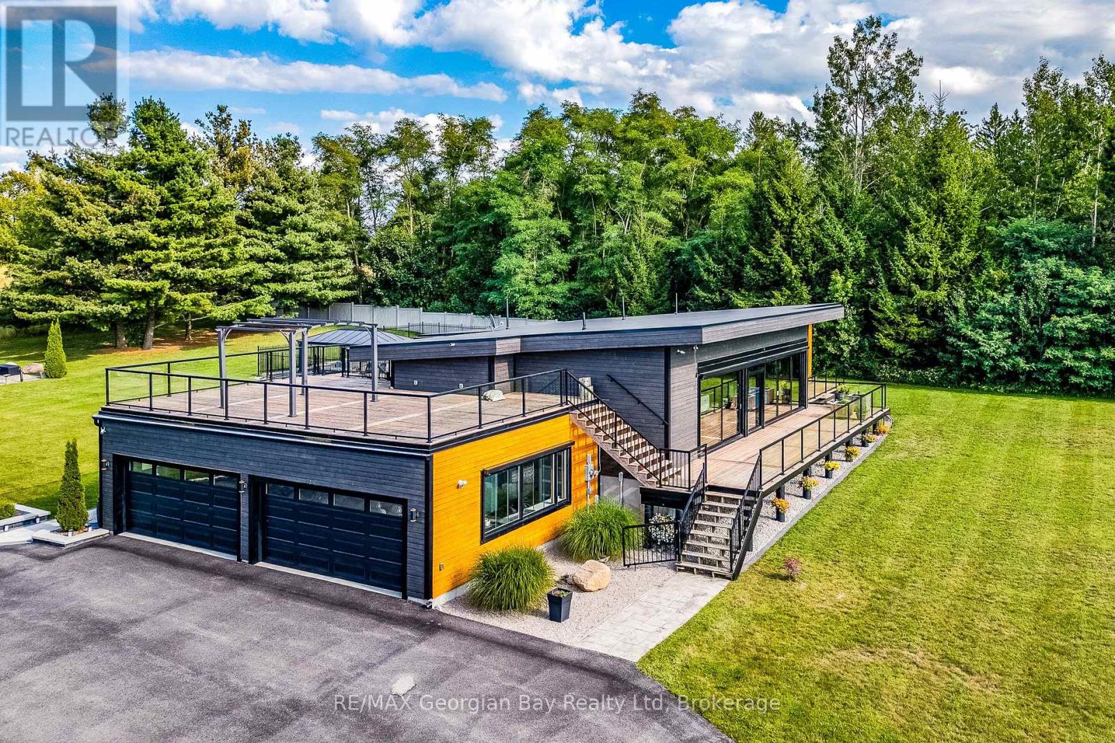 165 Wilson Road, Tiny, Ontario  L4R 4K4 - Photo 38 - S12385856