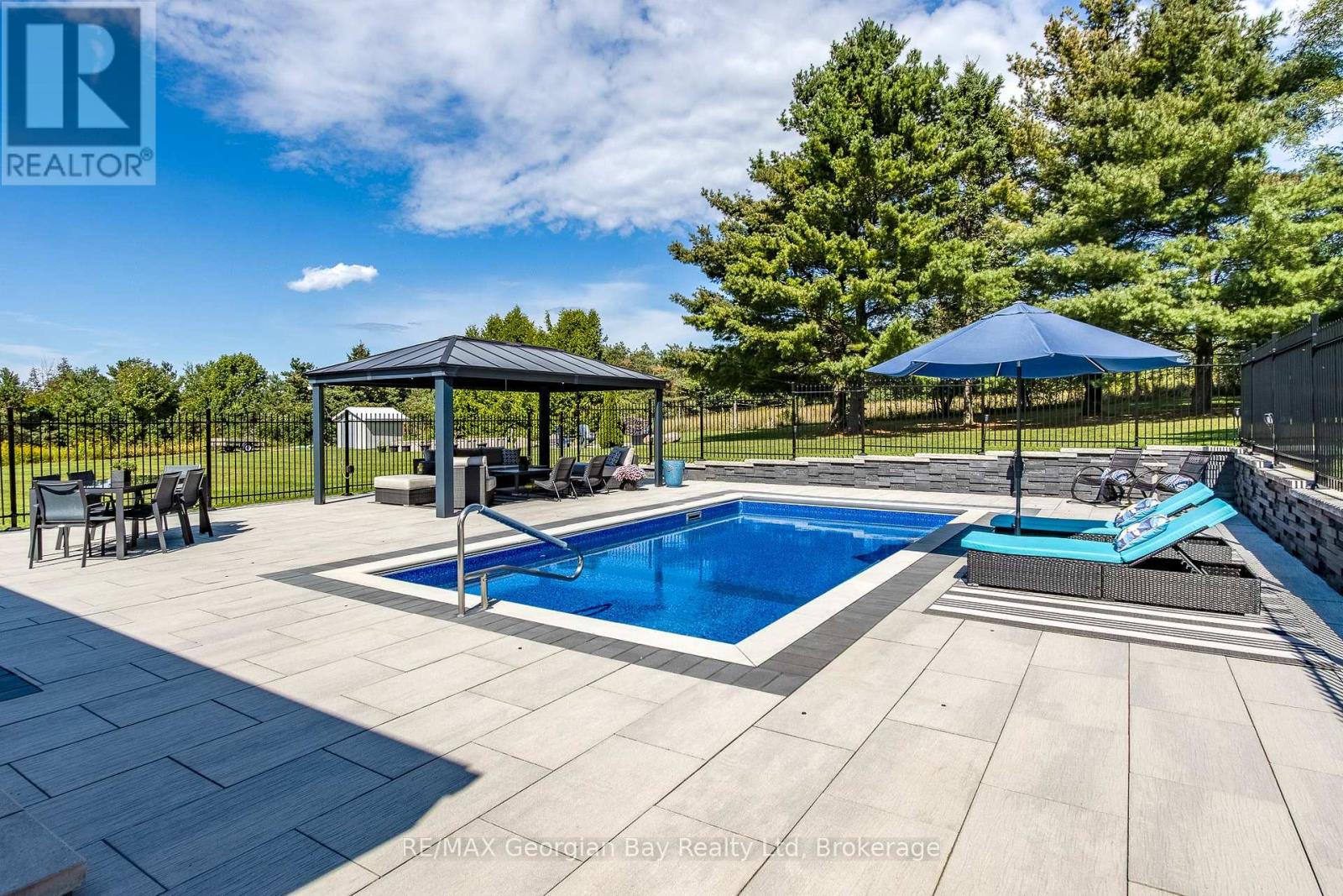 165 Wilson Road, Tiny, Ontario  L4R 4K4 - Photo 43 - S12385856