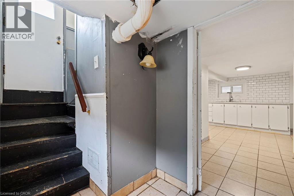 263 East 8th Street, Hamilton, Ontario  L9A 3M1 - Photo 28 - 40766449