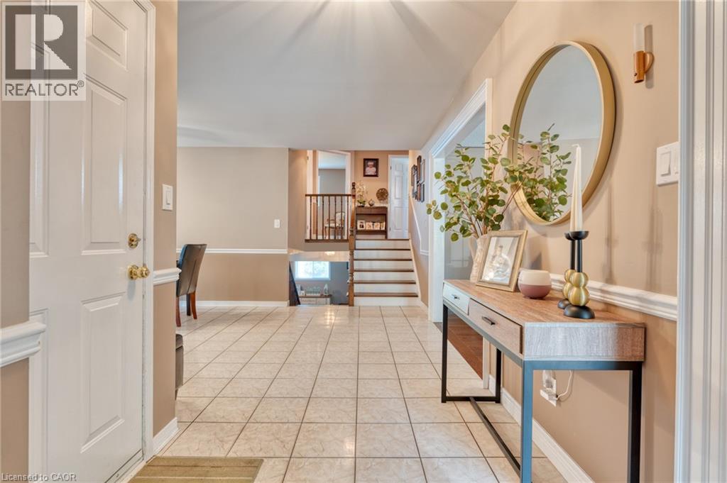 13 Loneoak Crescent, Stoney Creek, Ontario  L8J 2P4 - Photo 3 - 40766894