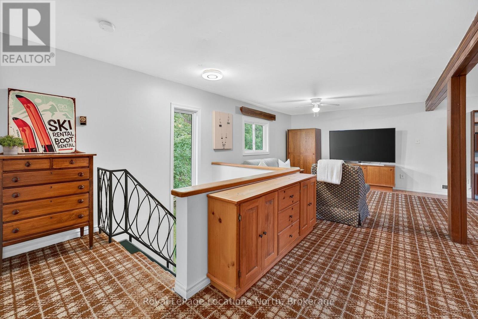 119 Tyrol Avenue, Blue Mountains, Ontario  N0H 2E0 - Photo 19 - X12386153