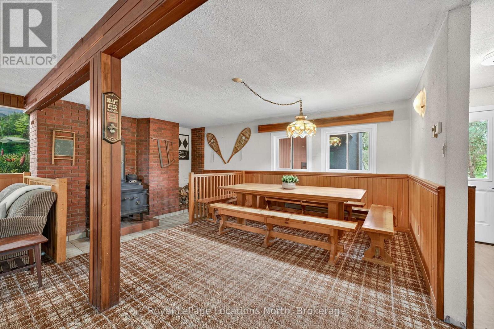 119 Tyrol Avenue, Blue Mountains, Ontario  N0H 2E0 - Photo 7 - X12386153