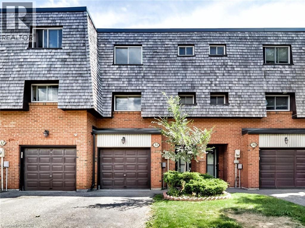 31 Briar Path, Brampton, Ontario  L6T 2A3 - Photo 1 - 40766918