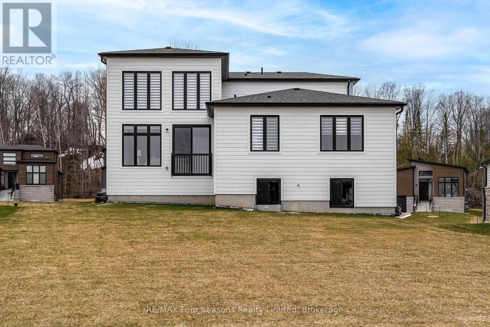 95 Goldie Court, Blue Mountains, Ontario  N0H 1J0 - Photo 32 - X12386197