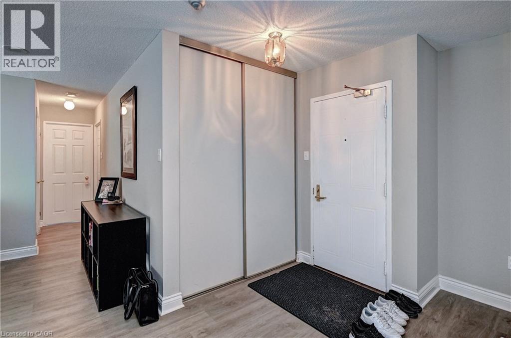 265 Westmount Place Unit# 210, Waterloo, Ontario  N2L 6E4 - Photo 4 - 40766932
