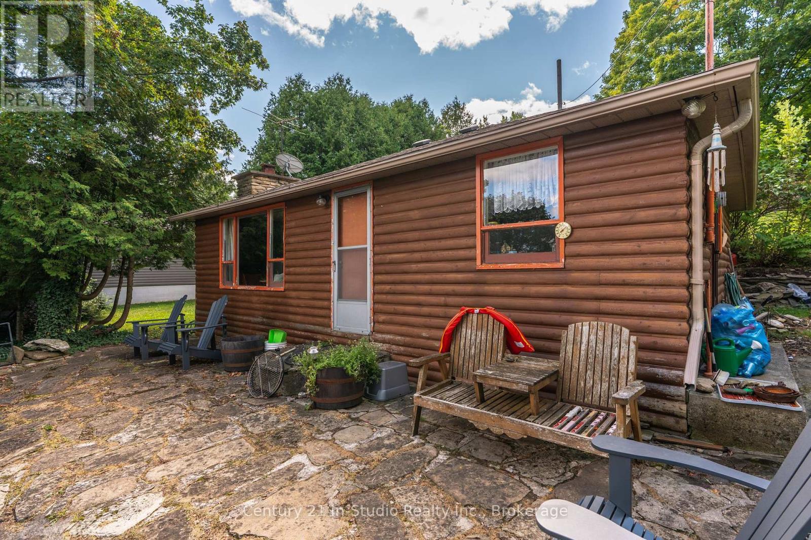 504725 Grey 1 Road, Georgian Bluffs, Ontario  N0H 1S0 - Photo 3 - X12386319