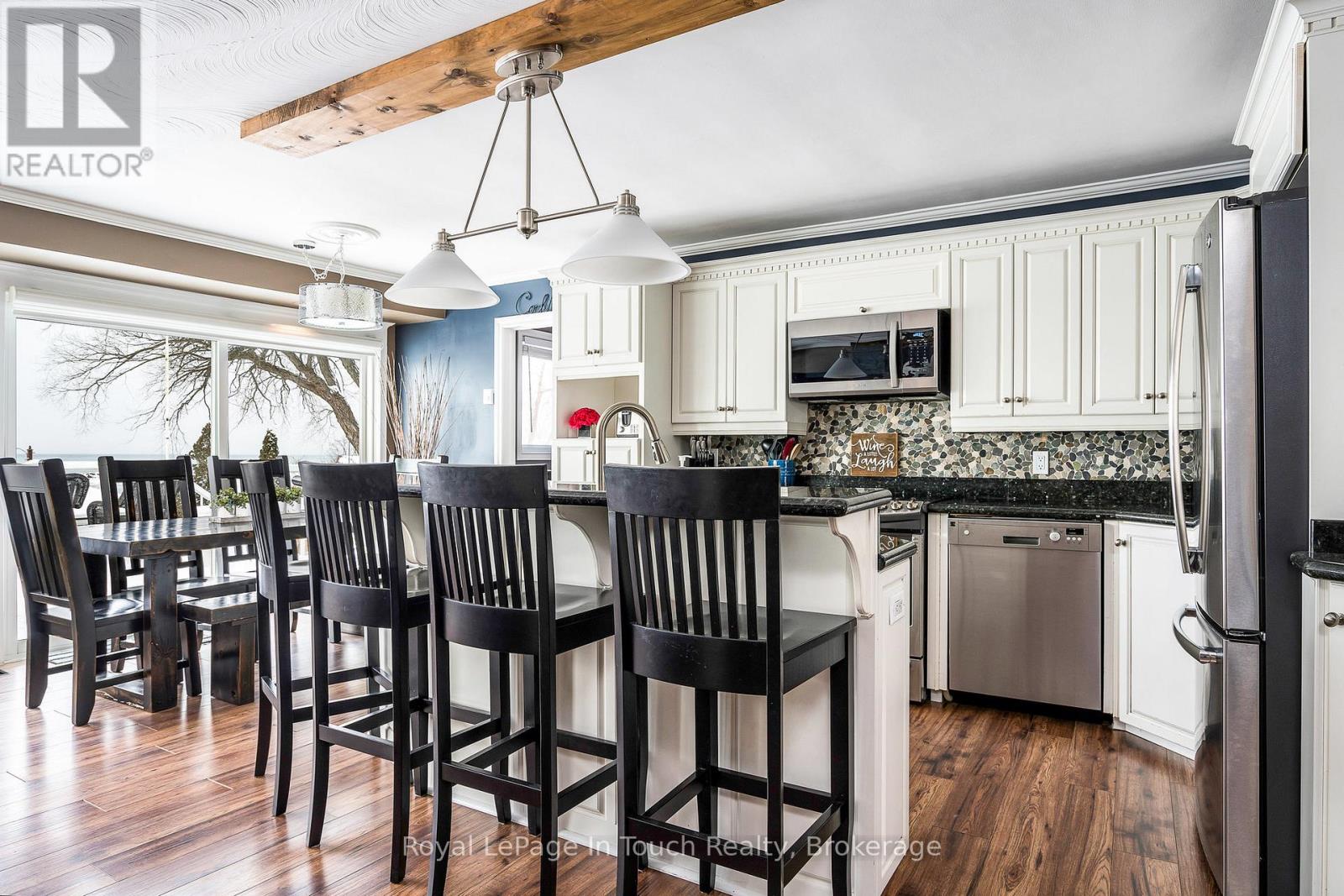 8 Tiny Beaches Road S, Tiny, Ontario  L0L 2J0 - Photo 13 - S12386530