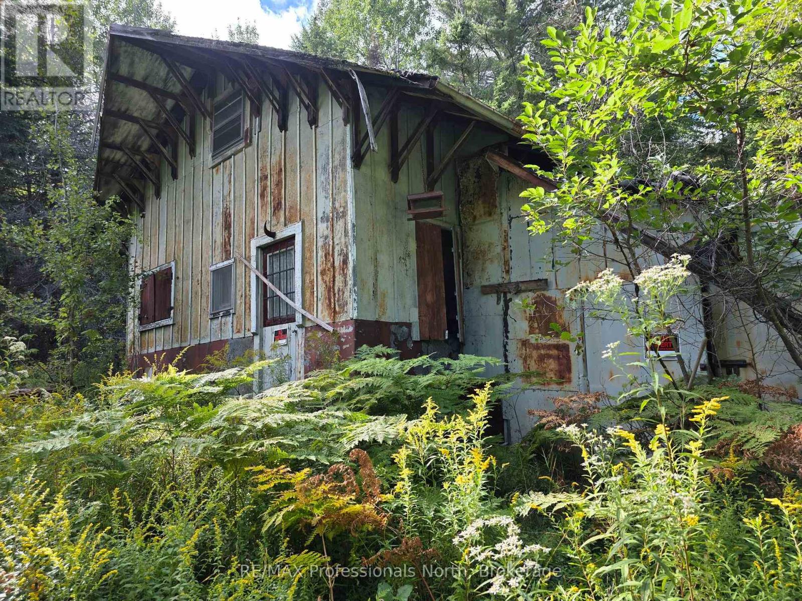 671 LYNX LAKE ROAD, Huntsville, Ontario