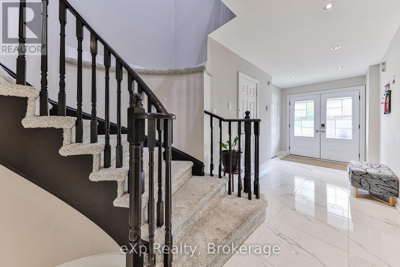 765 Sunbird Drive, Pickering, Ontario  L1X 2X4 - Photo 10 - E12387286