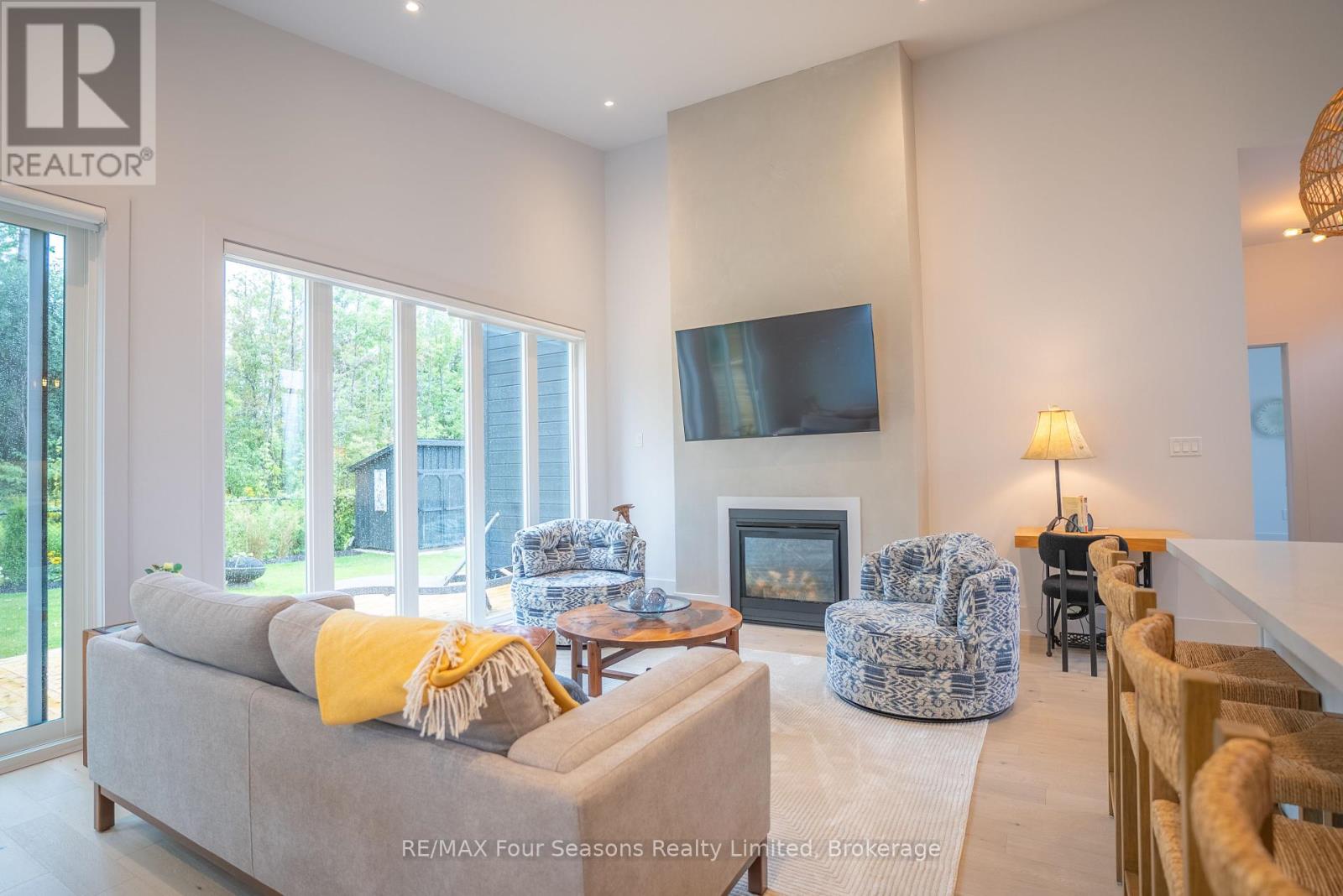 102 Goldie Court, Blue Mountains, Ontario  N0H 1J0 - Photo 11 - X12388181