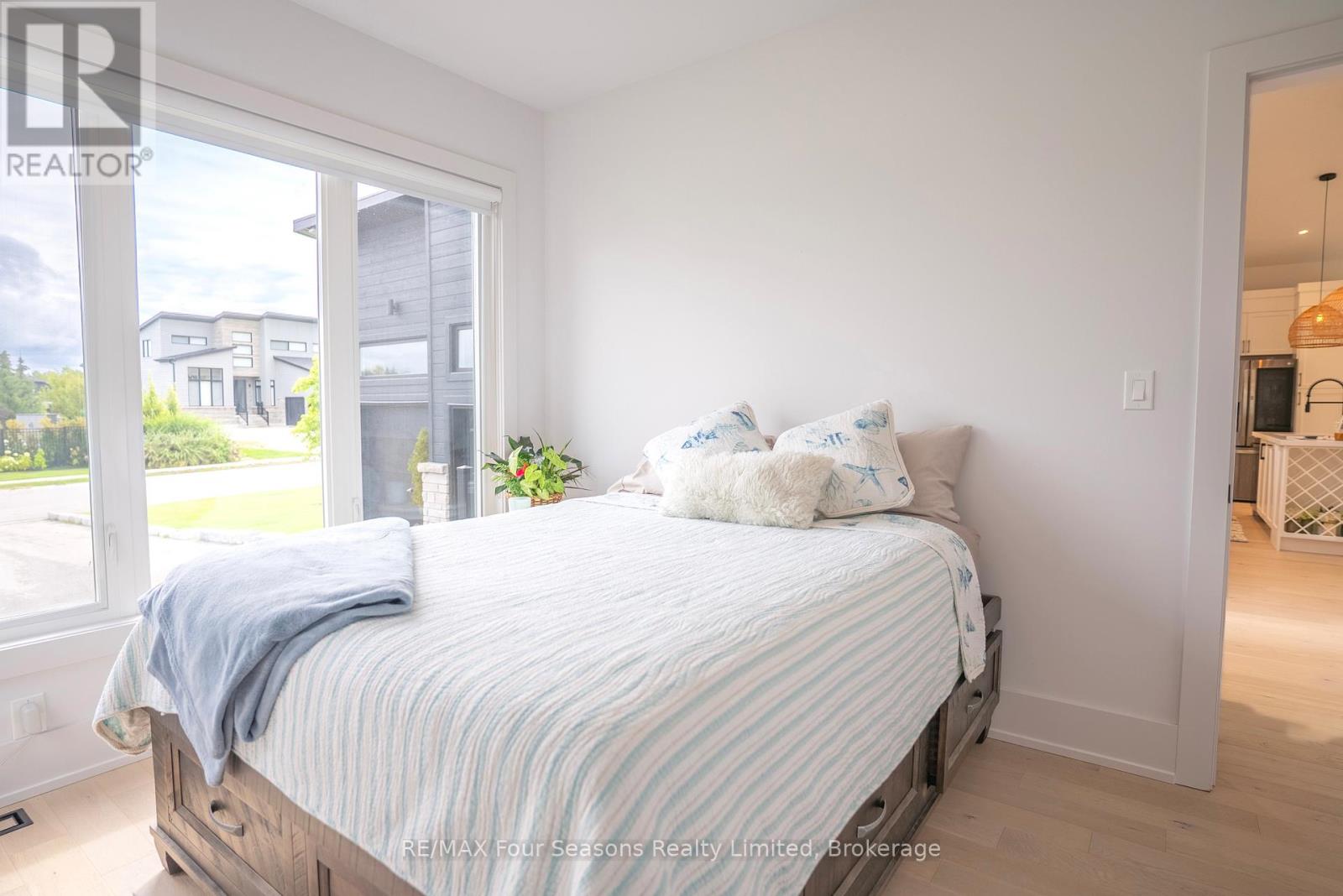 102 Goldie Court, Blue Mountains, Ontario  N0H 1J0 - Photo 26 - X12388181