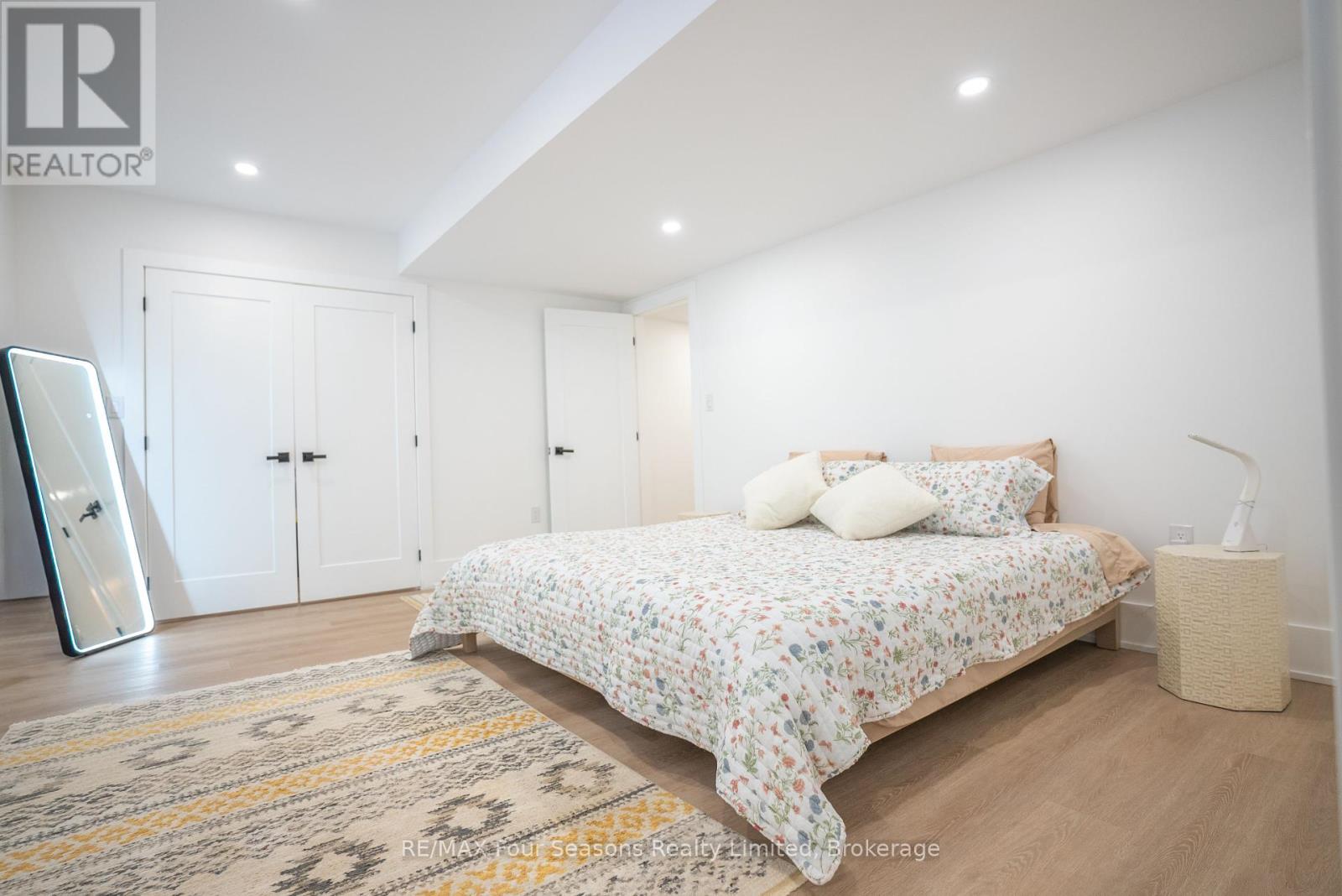 102 Goldie Court, Blue Mountains, Ontario  N0H 1J0 - Photo 33 - X12388181