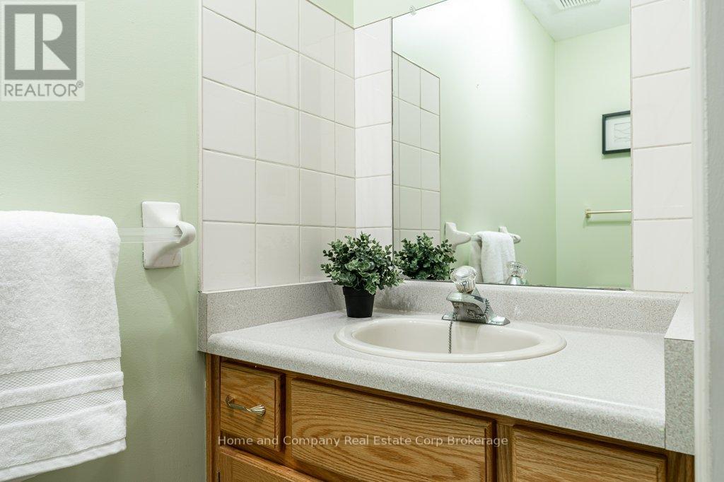 61 - 300 John Street S, Stratford, Ontario  N5A 7V5 - Photo 21 - X12388353