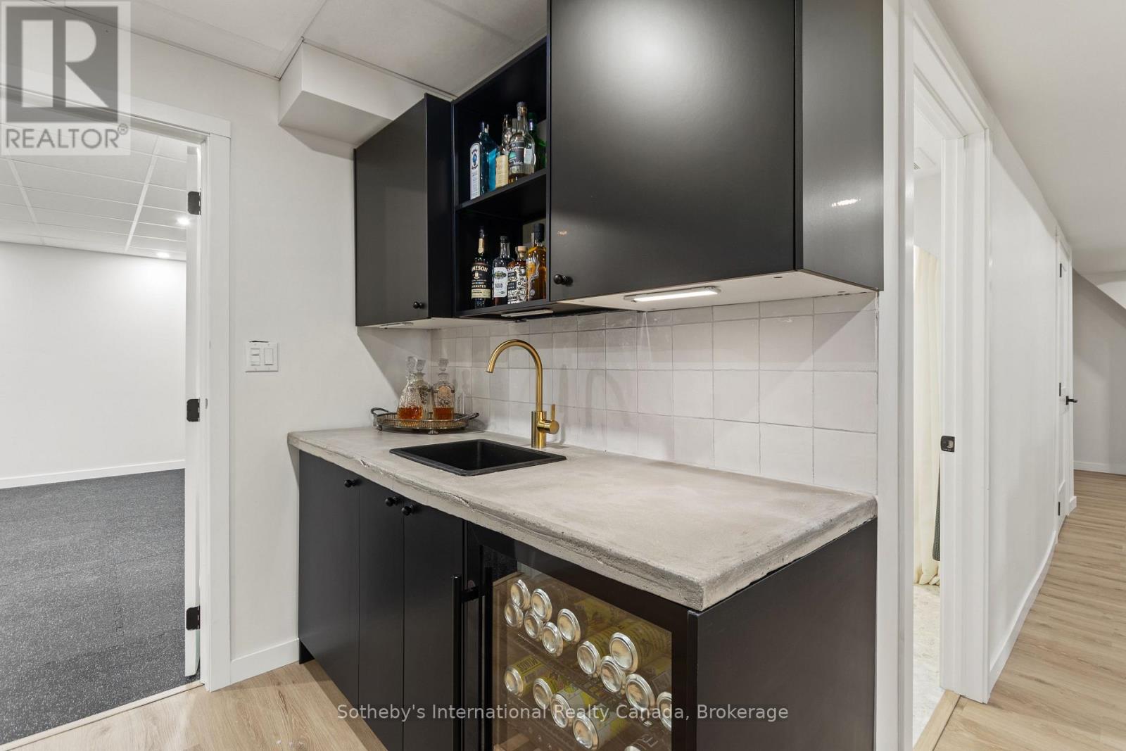 191-221 Pennie Avenue, Tehkummah, Ontario  P0P 2C0 - Photo 27 - X12388969