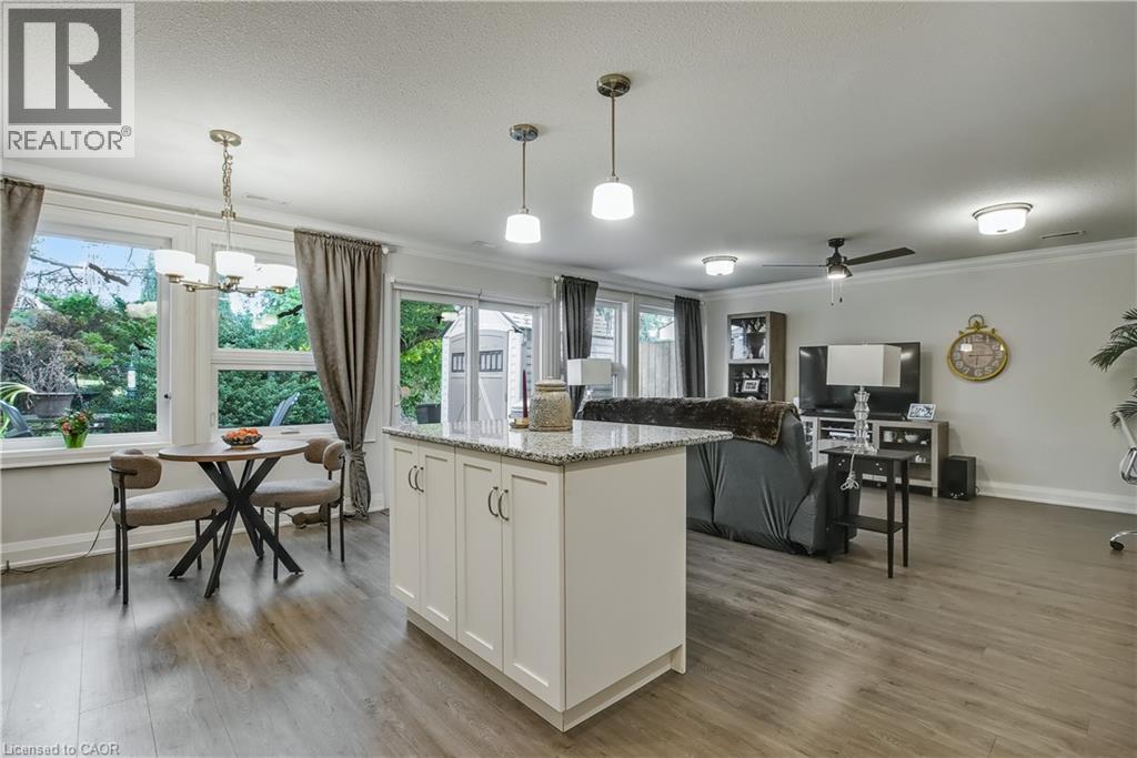 47 Bishop Reding Trail, Hamilton, Ontario  L9B 2L7 - Photo 14 - 40766288