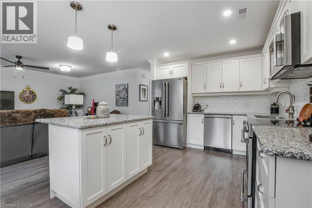 47 Bishop Reding Trail, Hamilton, Ontario  L9B 2L7 - Photo 9 - 40766288