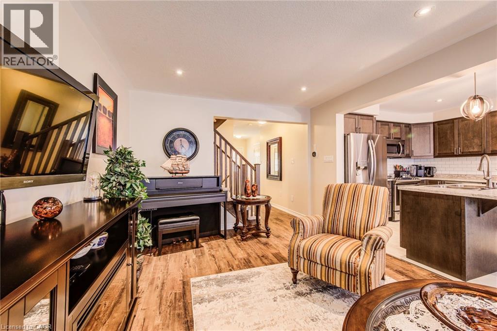 7 Stratus Street, Kitchener, Ontario  N2R 0K6 - Photo 12 - 40767520