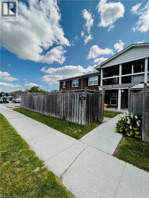2010 BLUEFIELDS Drive Unit# 5, Burlington, Ontario