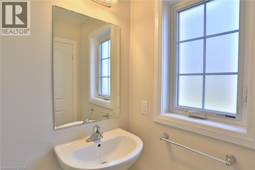 27 Ridgemount Street, Kitchener, Ontario  N2P 0J2 - Photo 13 - 40767125