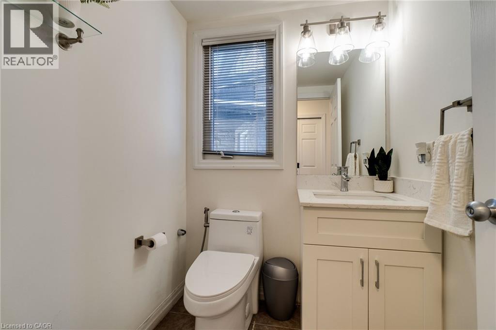 928 Dunblane Court, Kitchener, Ontario  N2R 1W9 - Photo 24 - 40767681