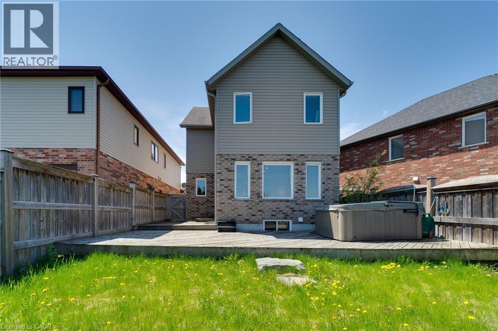 928 Dunblane Court, Kitchener, Ontario  N2R 1W9 - Photo 43 - 40767681