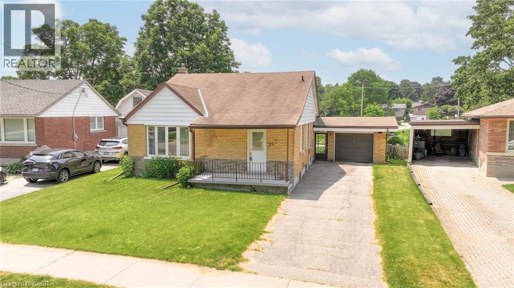 147 CLARK Avenue, Kitchener, Ontario