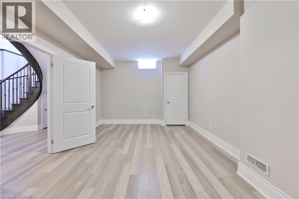 2163 Vineland Crescent, Oakville, Ontario  L6H 0J6 - Photo 46 - 40763978