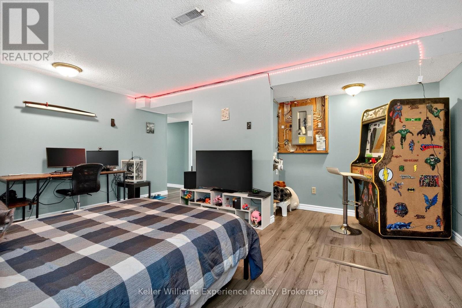 308 Assiniboia Street, Tay, Ontario  L0K 1R0 - Photo 25 - S12390679