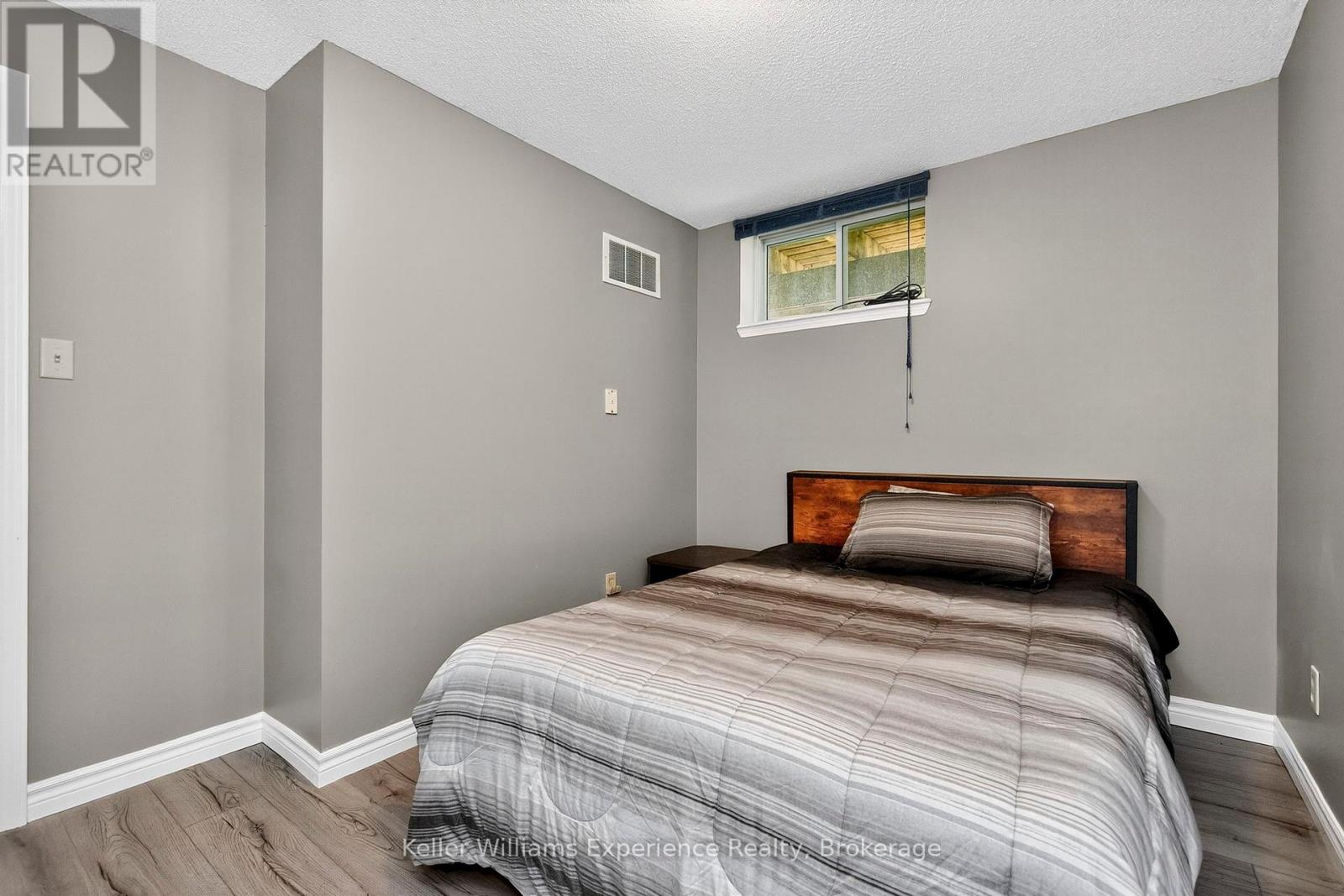 308 Assiniboia Street, Tay, Ontario  L0K 1R0 - Photo 31 - S12390679