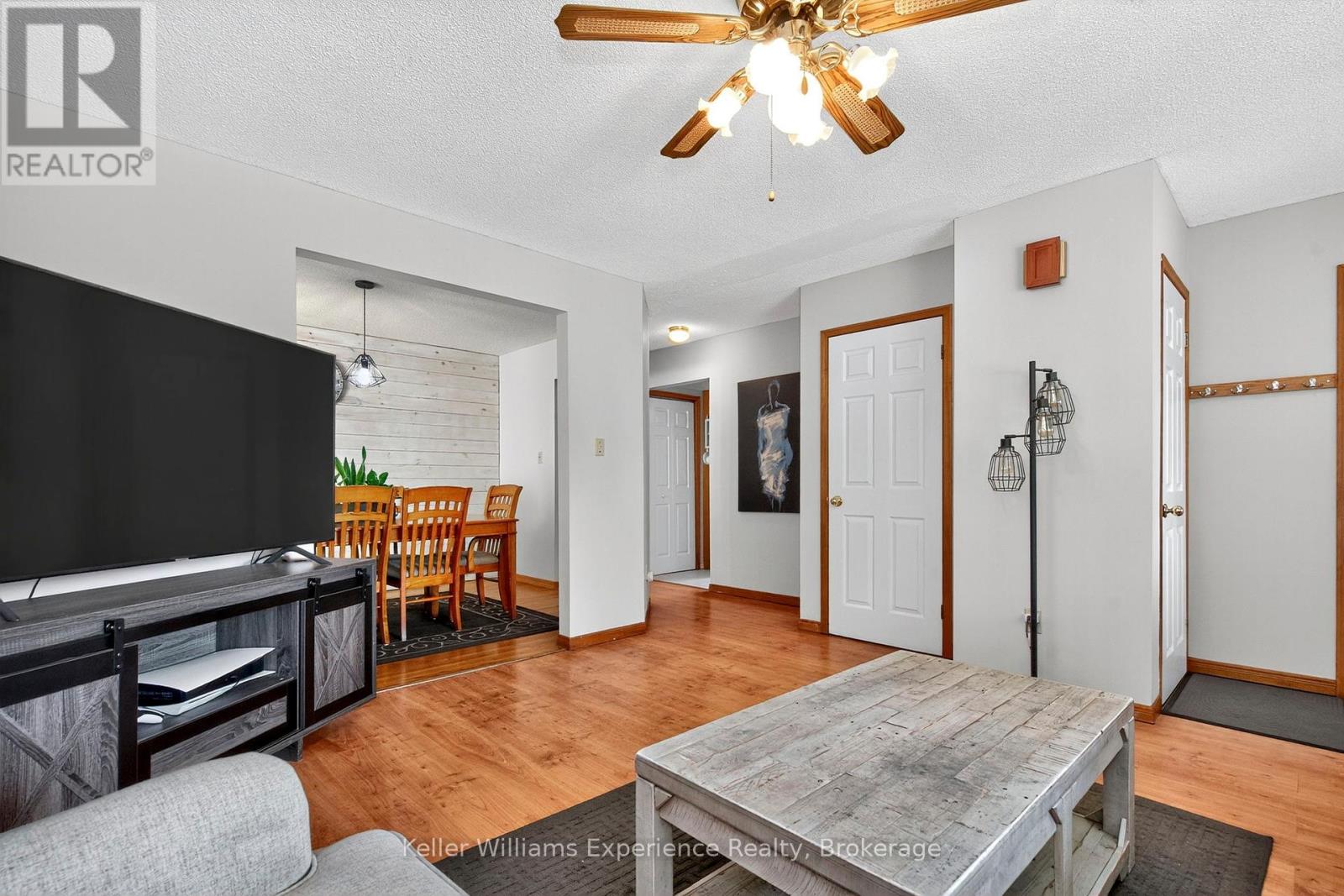 308 Assiniboia Street, Tay, Ontario  L0K 1R0 - Photo 7 - S12390679