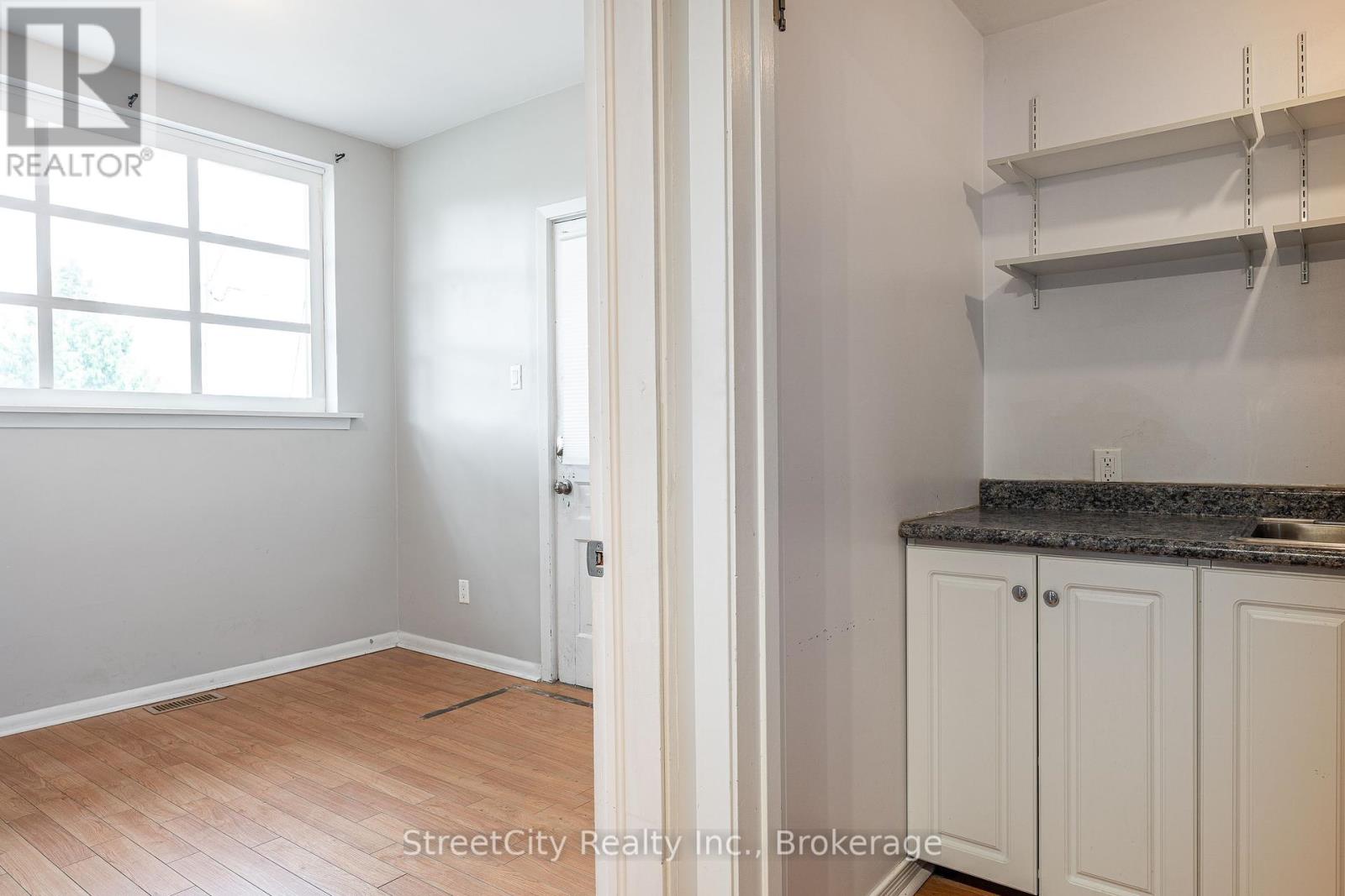 19 Waterloo Street S, Stratford, Ontario  N5A 4A5 - Photo 20 - X12390681