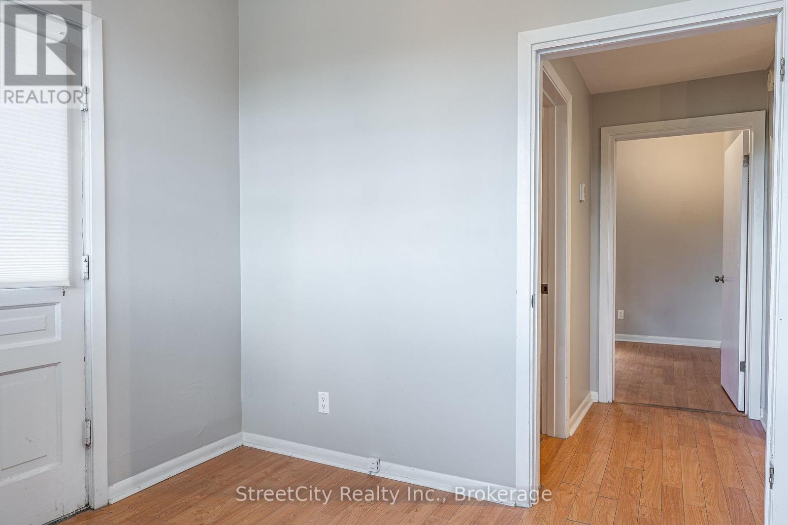 19 Waterloo Street S, Stratford, Ontario  N5A 4A5 - Photo 22 - X12390681