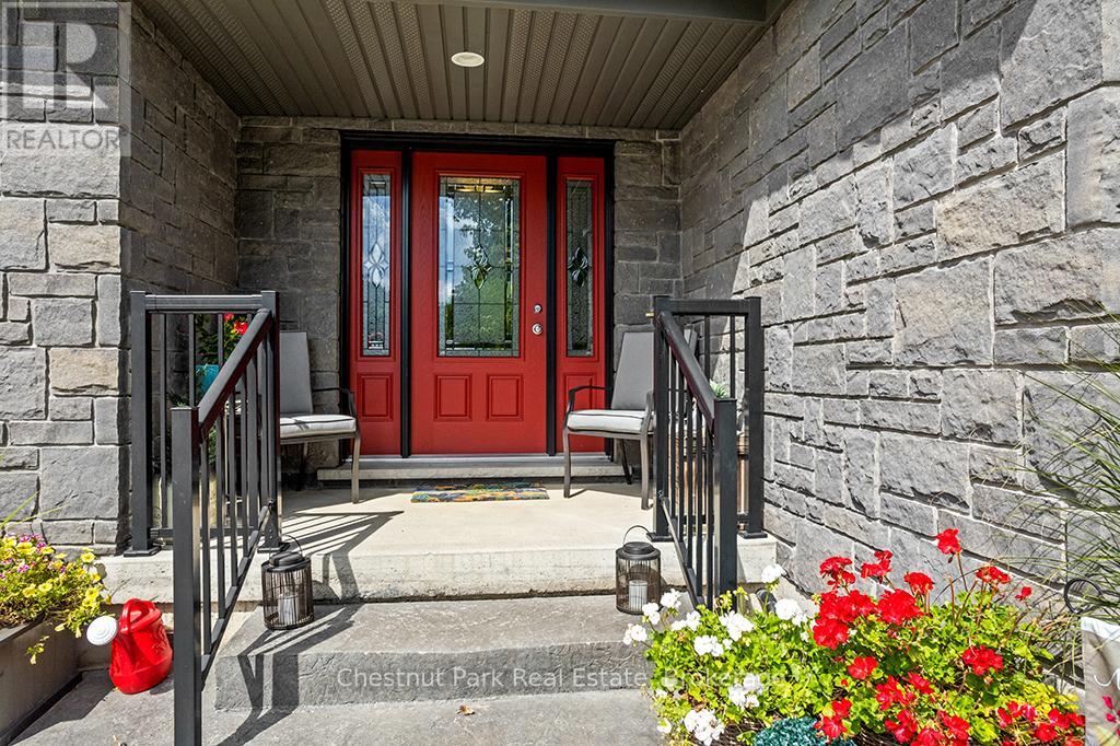 683177 Chatsworth Road 24, Chatsworth, Ontario  N0H 2V0 - Photo 6 - X12391201
